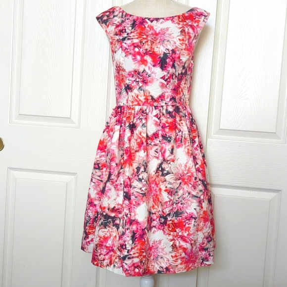Eliza J | Floral Printed Faille Fit & Flare Dress - Picture 4 of 10